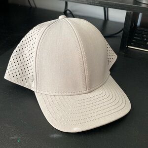 Brand new Melin hat